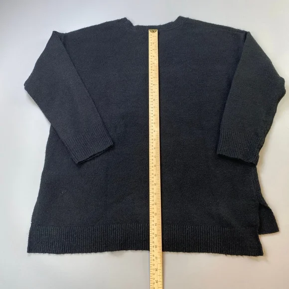 Women's Love & Legend Black & White Unicorn Crew Neck Sweater Plus 1X Fuzzy Soft - Picture 10 of 13